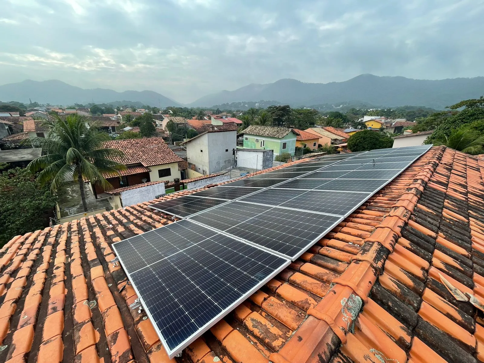 Sistema Solar Híbrido no Rio de Janeiro - projeto da Bioenergy Brasil